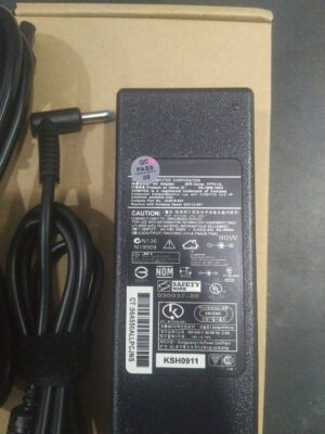 Sạc laptop hp đầu nhỏ kim 90W 19V-4.74A 8 sạc laptop Hp đầu nhỏ kim