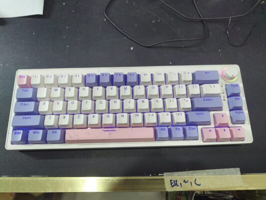 Bàn phím cơ Zifriend ZA68 Pro cũ 3 bàn phím cơ Zifriend ZA68 Pro cũ