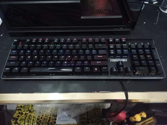 Bàn phím cơ Newmen GM390 cũ 10 newmen GM390 cu